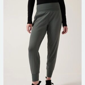 Athleta Venice Jogger grey size small